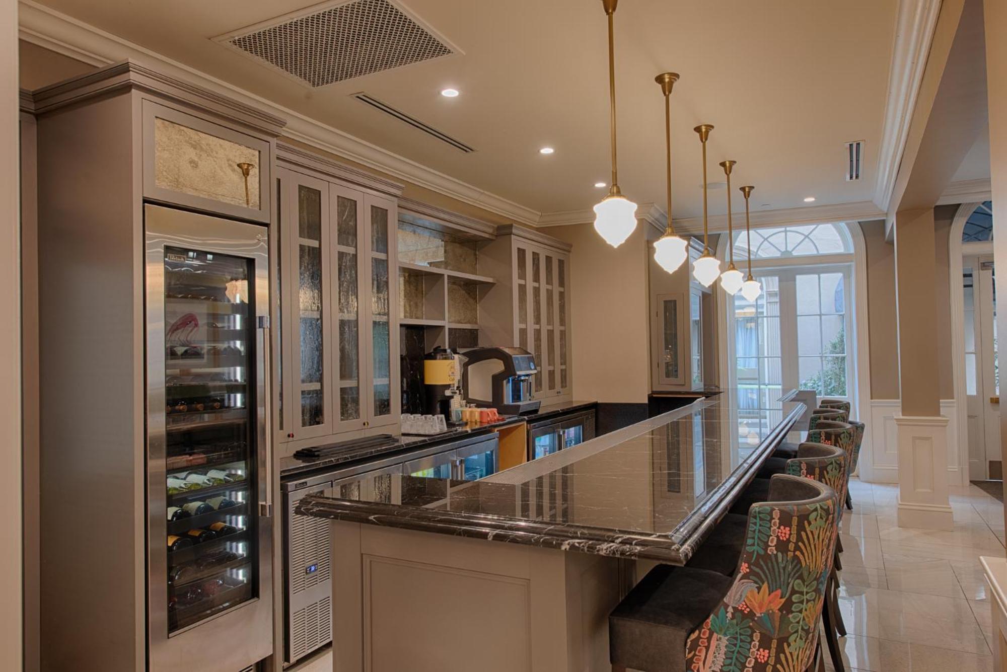 Voco St James Hotel By Ihg New Orleans Bagian luar foto