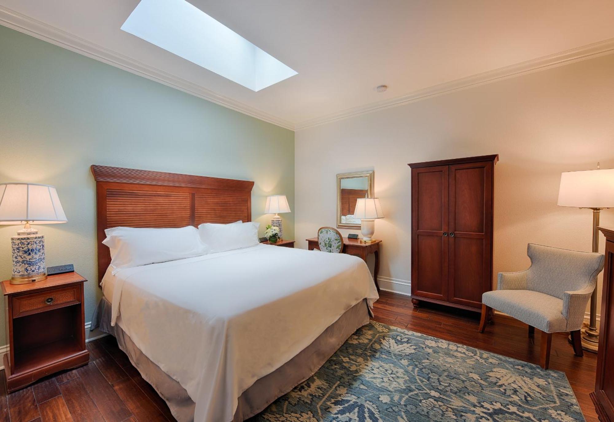 Voco St James Hotel By Ihg New Orleans Bagian luar foto