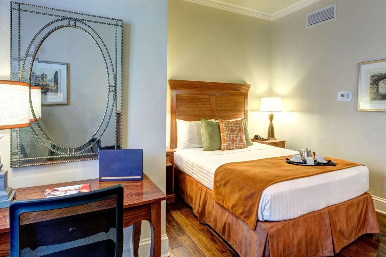 Voco St James Hotel By Ihg New Orleans Bagian luar foto